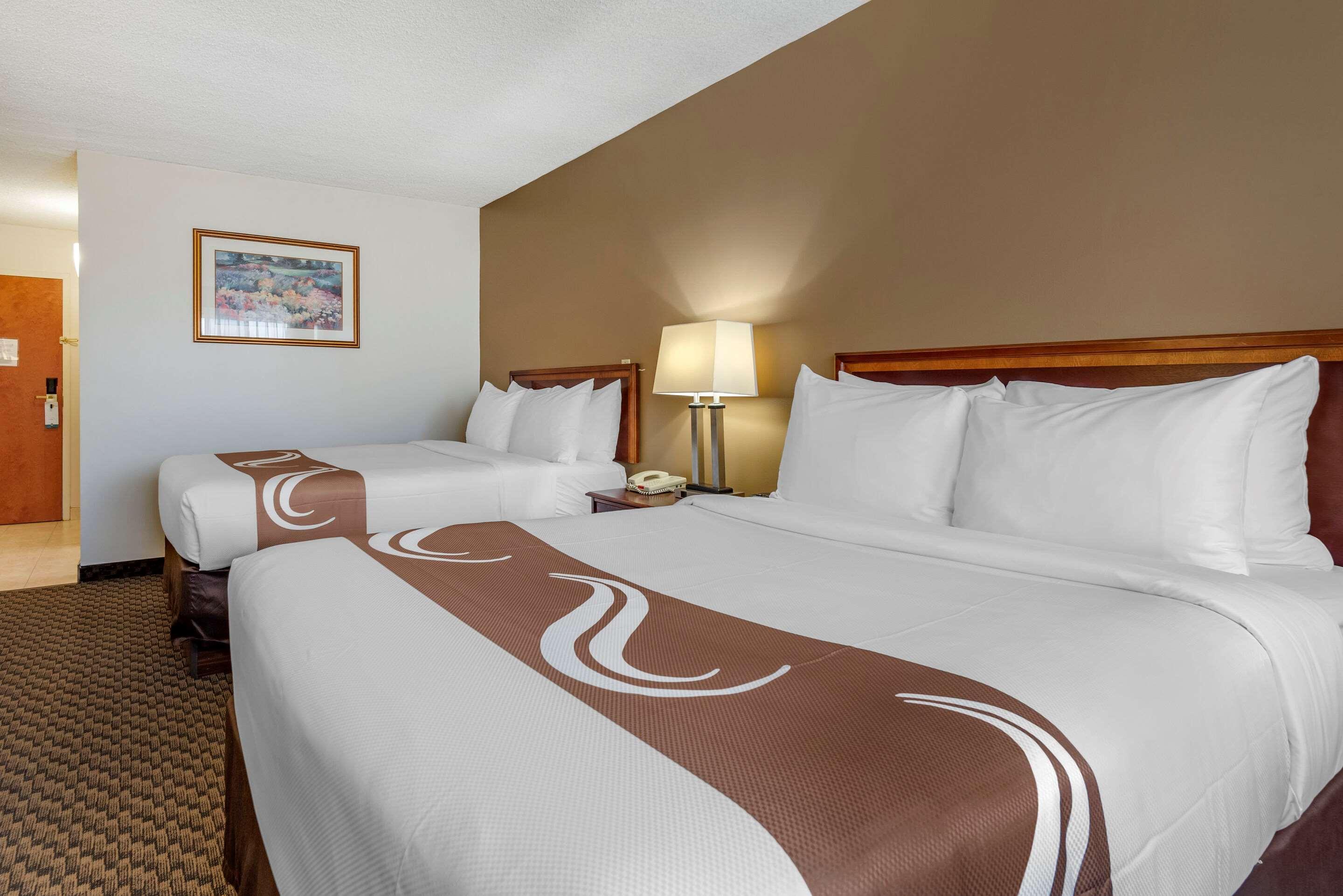 Quality Inn & Suites Vestal Binghamton Near University Buitenkant foto