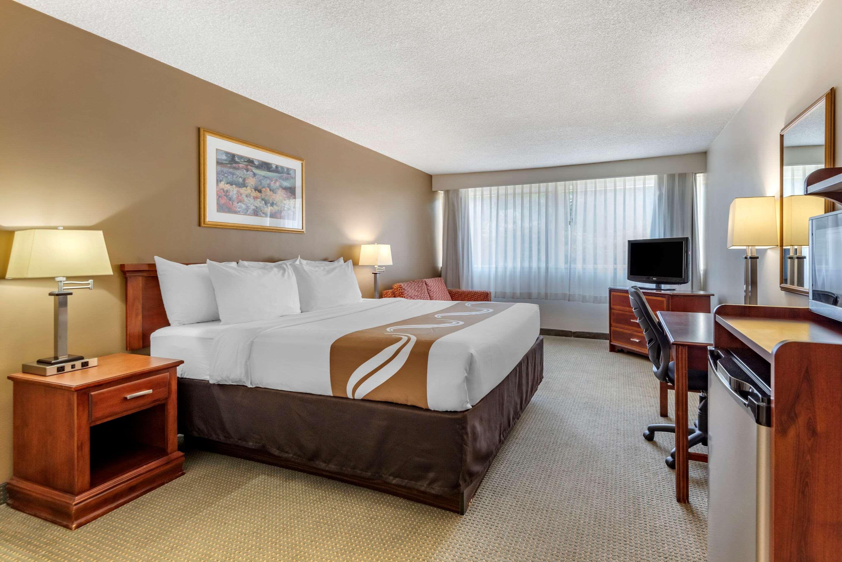 Quality Inn & Suites Vestal Binghamton Near University Buitenkant foto